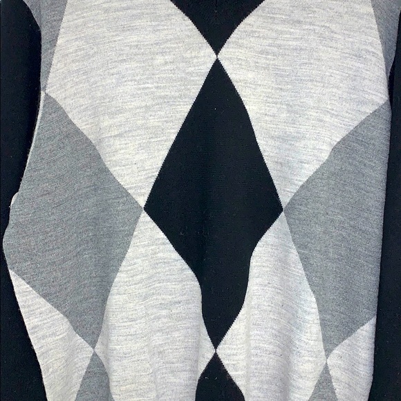 💥TOPS SALE💥 MICHAEL KORS V-NECK SWEATER IN BLACK AND GRAY - Picture 2 of 6